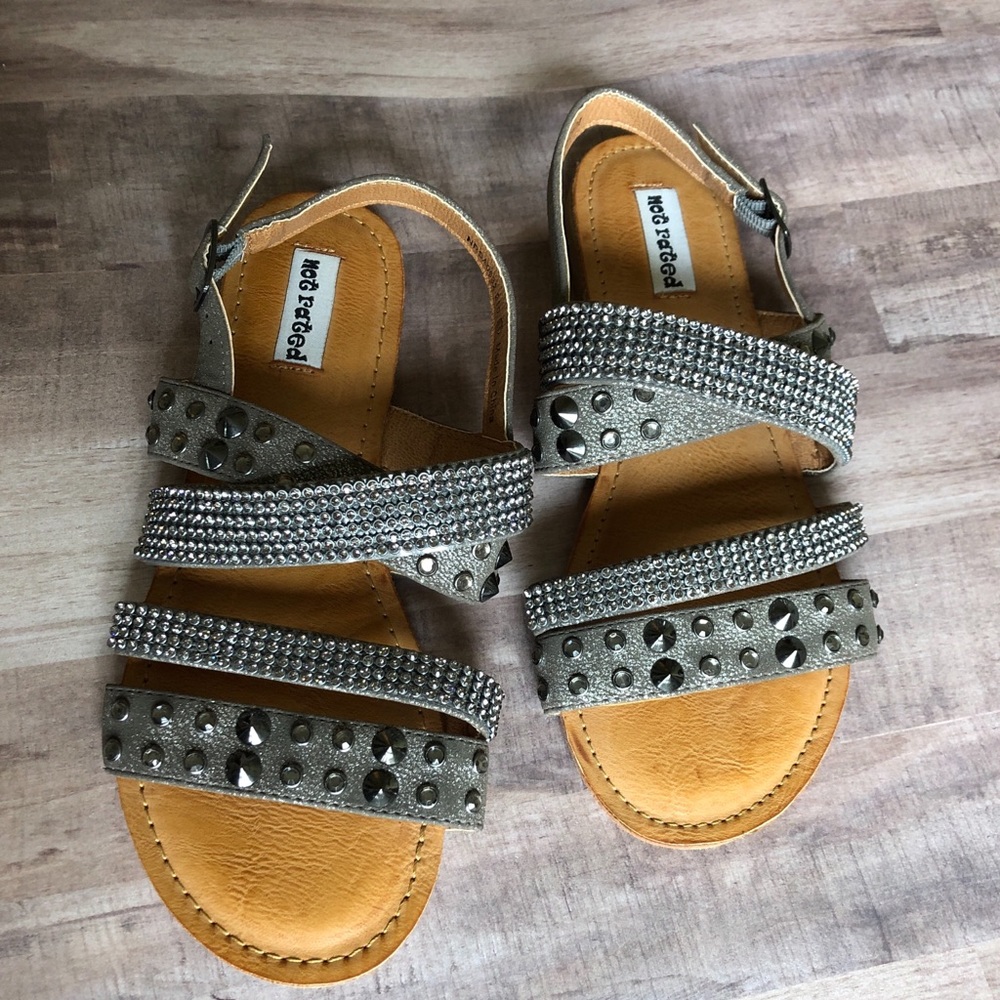 NWOT Shimmery taupe Not Rated Sandals